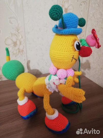 Связанная гусеница