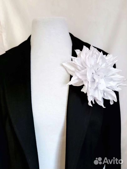 Брошь-цветок Георгин