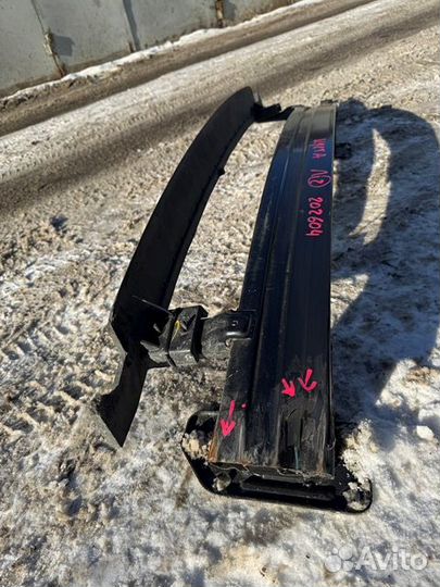 Усилитель переднего бампера Hyundai Creta 2016 Хун