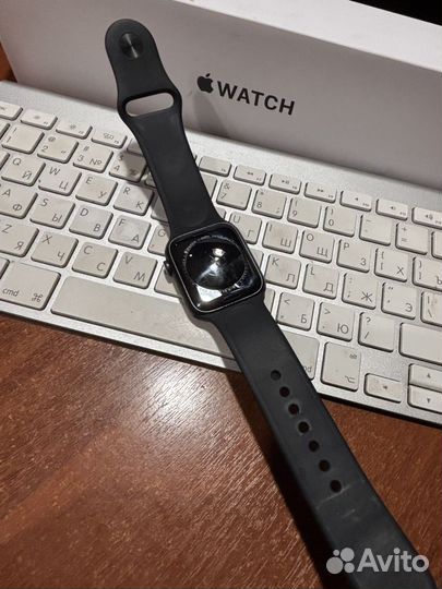 Apple Watch SE 44mm