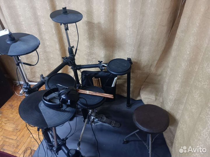 Medeli DD-512, с карданом