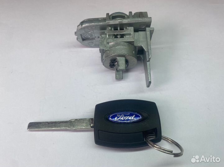 Личинка замка левой водительской двери Ford Focus