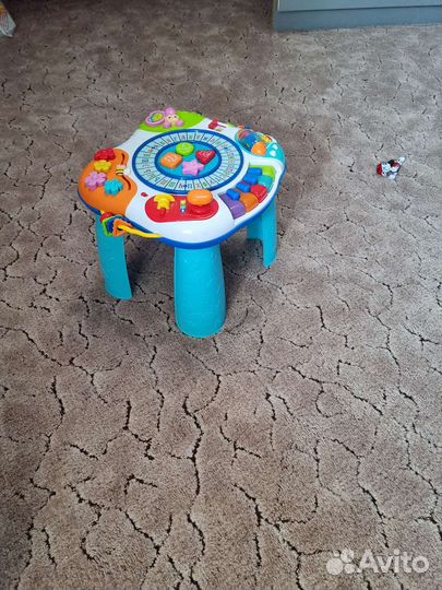 Развивающий столик baby go