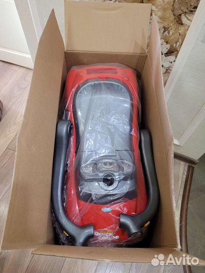 Машинка-каталка толокар с родительской ручкой