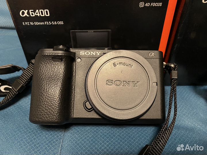 Sony a7 iii, Sony a6400, Nikon s7000, Ricoh wg-20