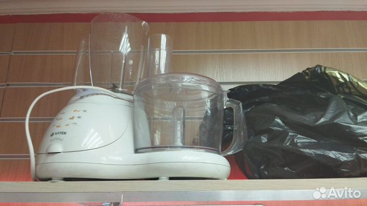 Кухонный комбайн Vitek universal