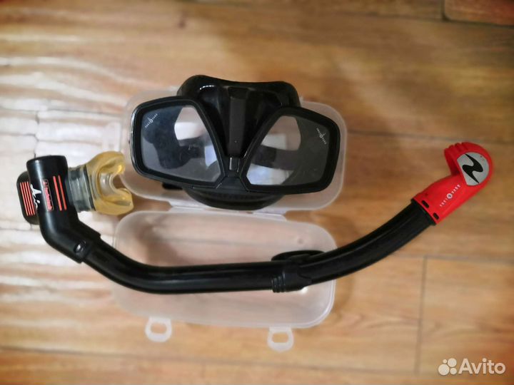 Гидрокостюм