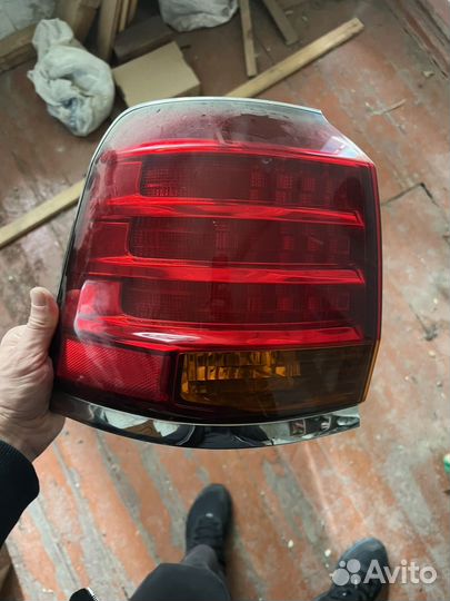 Задние фонари на lexus lx 570