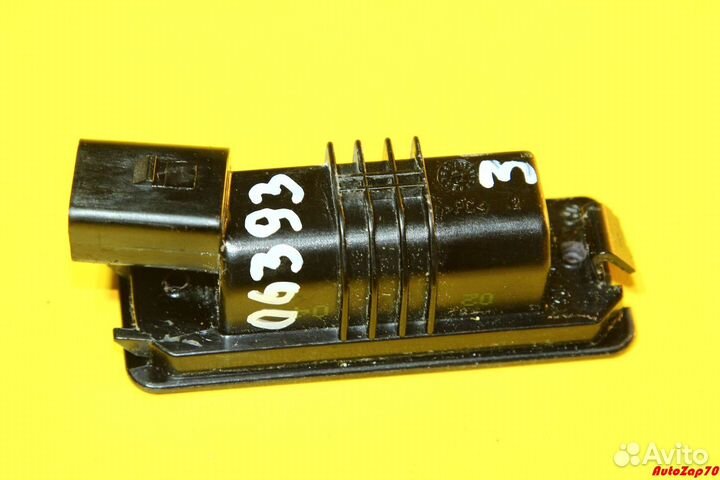 VW Phaeton Плафон освещения номерного знака