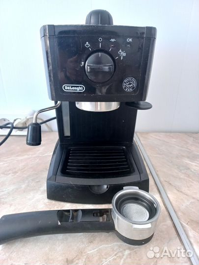 Кофеварка рожковая delonghi