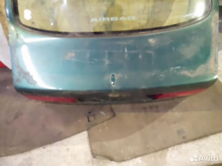 Дверь багажника seat Toledo