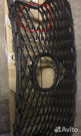 Решетка бампера Lexus NX 200F turbo