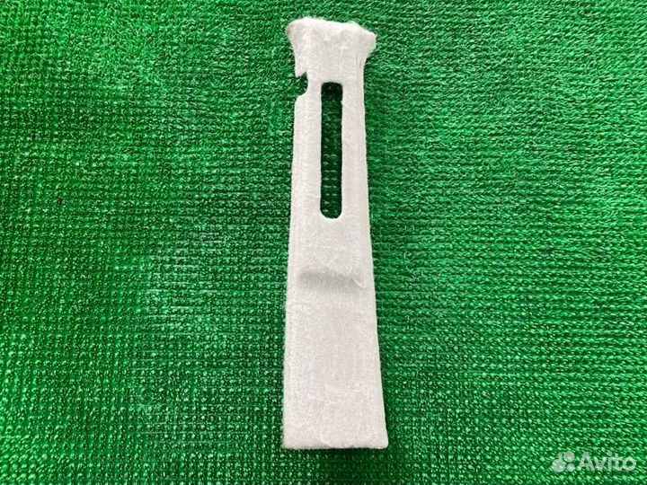 Обшивка стойки лев. Toyota Land cruiser