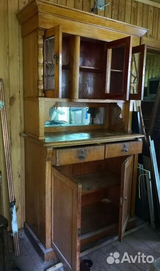 Старинный буфет