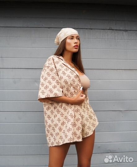 Костюм женский с шортами 42/44