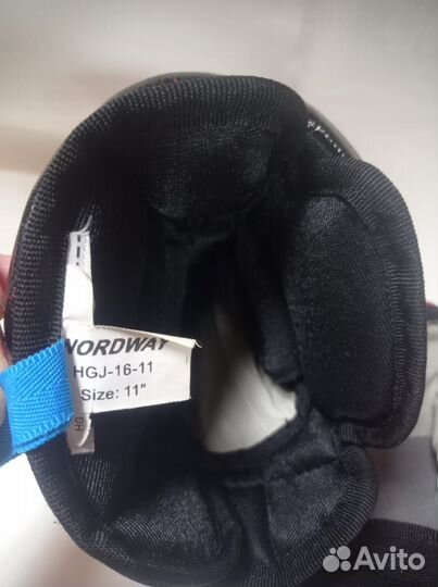 Перчатки хоккейные детские 11