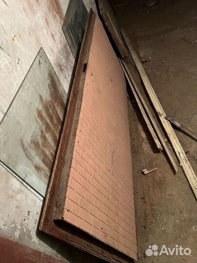 Железная дверь