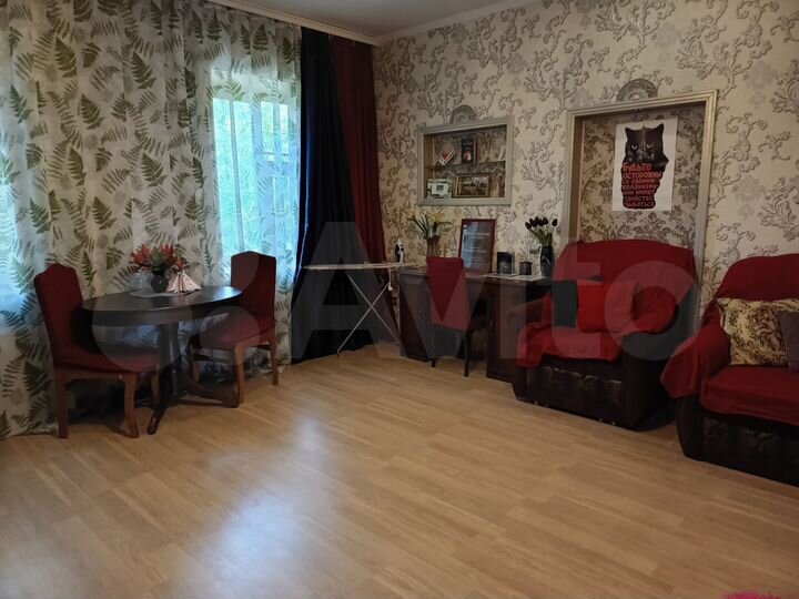 2-к. квартира, 68 м², 2/4 эт.