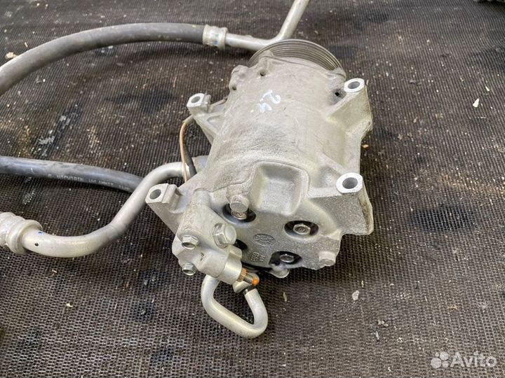 Компрессор кондиционера Honda Cr-V 4