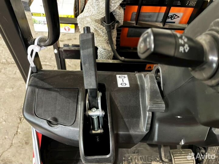 Вилочный погрузчик HANGCHA CPD18-AEY2, 2023