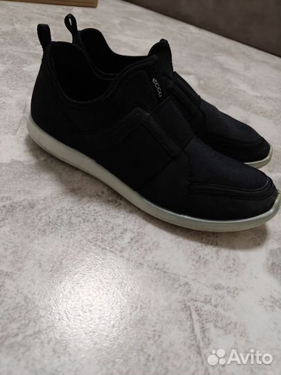 Кроссовки женские ecco