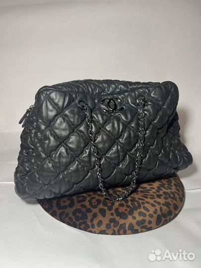 Женская чёрная сумочка из кожи теленка