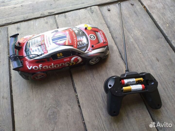 Машинка на пульте управления