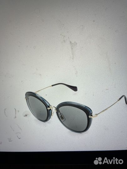 Очки солнцезащитные Miu Miu