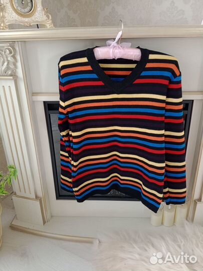 Свитер новый