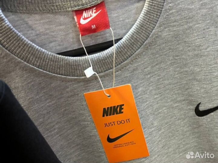 Свитшот Nike