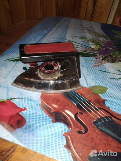 Старый дорожный утюг