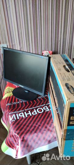 Монитор Samsung 19 дюймов