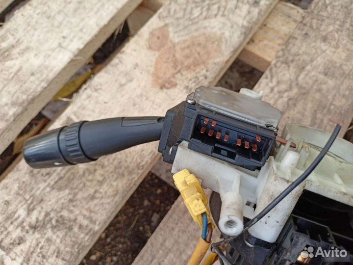 Подрулевой переключатель Hyundai Accent 2 G4EC 1.5