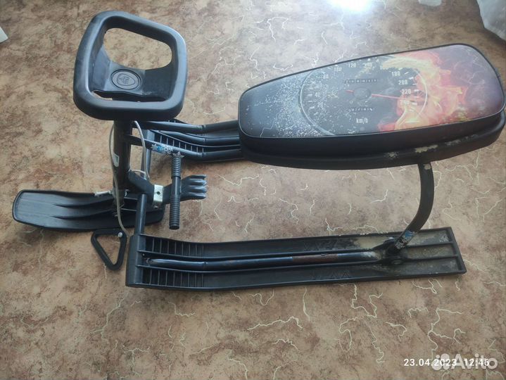 Детский снегокат