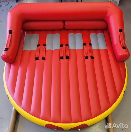 Водный буксируемый банан