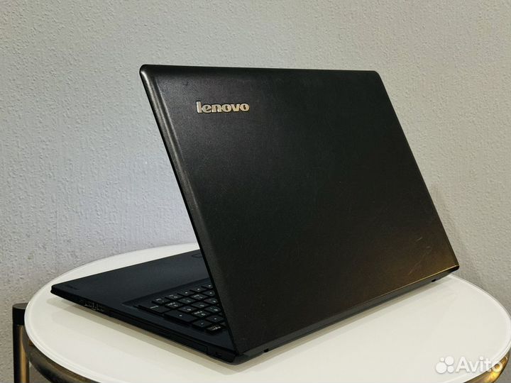 Lenovo мощный 15,6