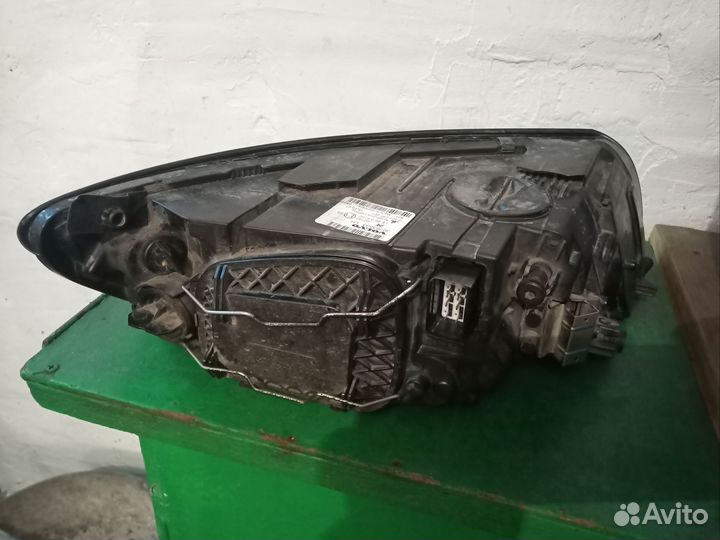 Фара левая Volvo s40 II