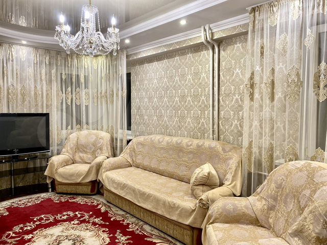 3-к. квартира, 75 м², 5/14 эт.