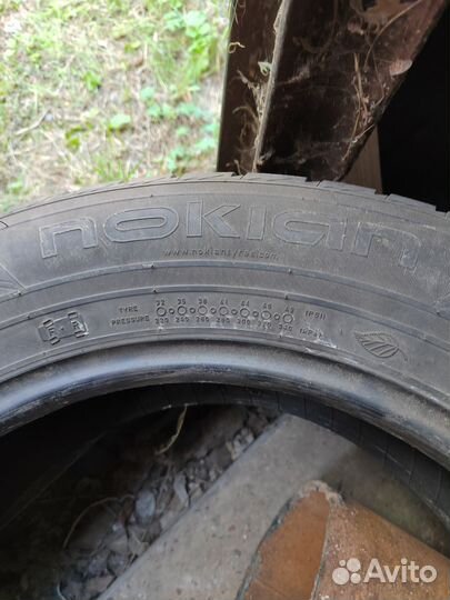 Nokian Tyres Hakka Sipe WR 225/60 R17