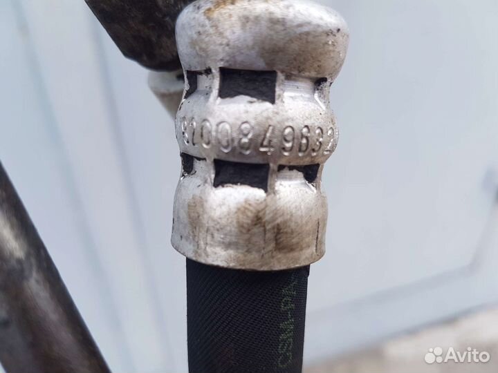 Трубка гура Renault Logan 1 с датчиком