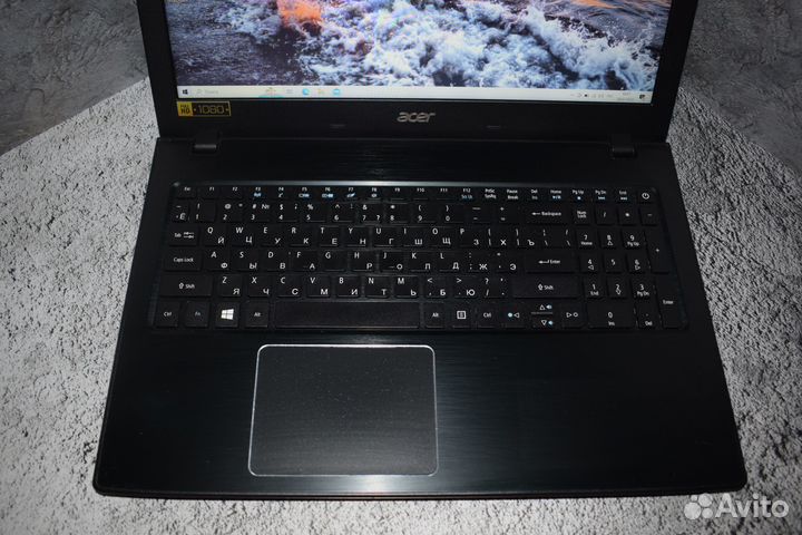 Ноутбук acer на Core i7-7500U/ 940MX/ Full HD