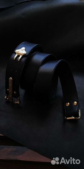 Мужской кожаный ремень