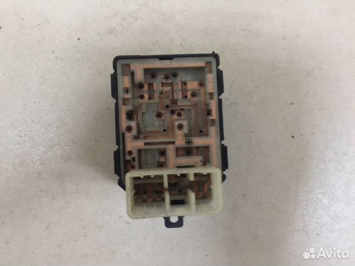 Переключатель регулировки зеркала Kia Rio 3 UB 201