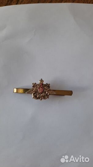Шевроны и значки. Кокарда.Зажим для галстука
