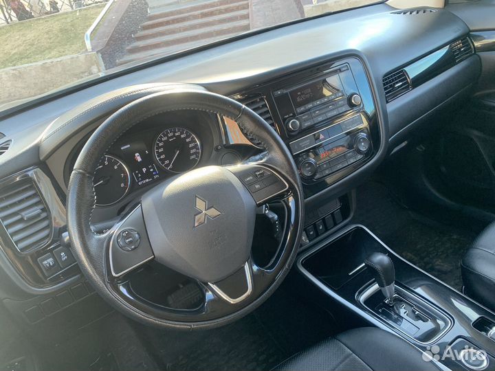 Mitsubishi Outlander 2.0 CVT, 2018, 72 000 км