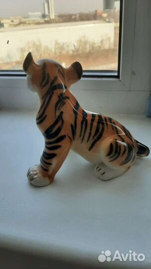 Статуэтка Тигрёнок фарфор СССР