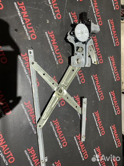 Стеклоподъемник правый Lancer 10