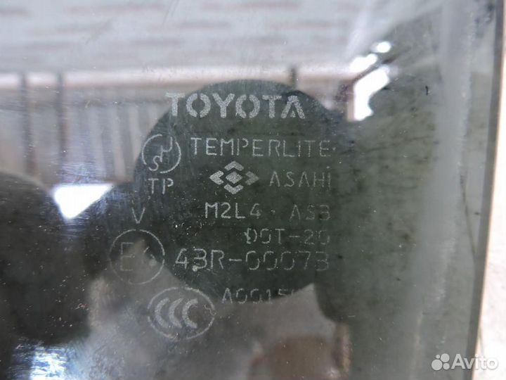 Стекло двери задней левой Lexus RX 300/330/350/400