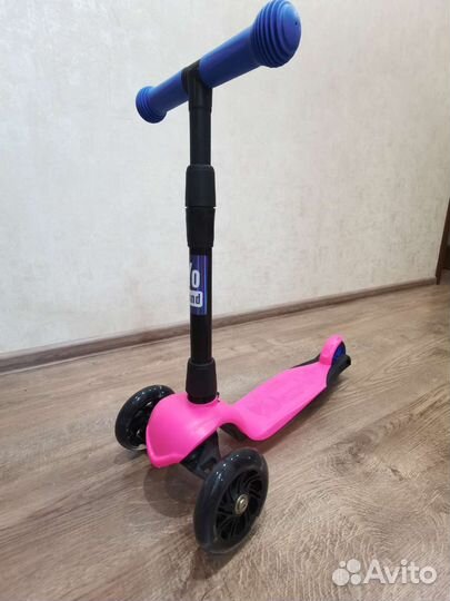Самокат детский трехколесный новый
