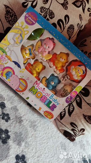 Мобиль на кроватку музыкальный